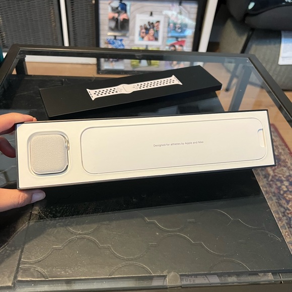 Apple Watch Nike Series 4 GPS – 40mm - Picture 7 of 8